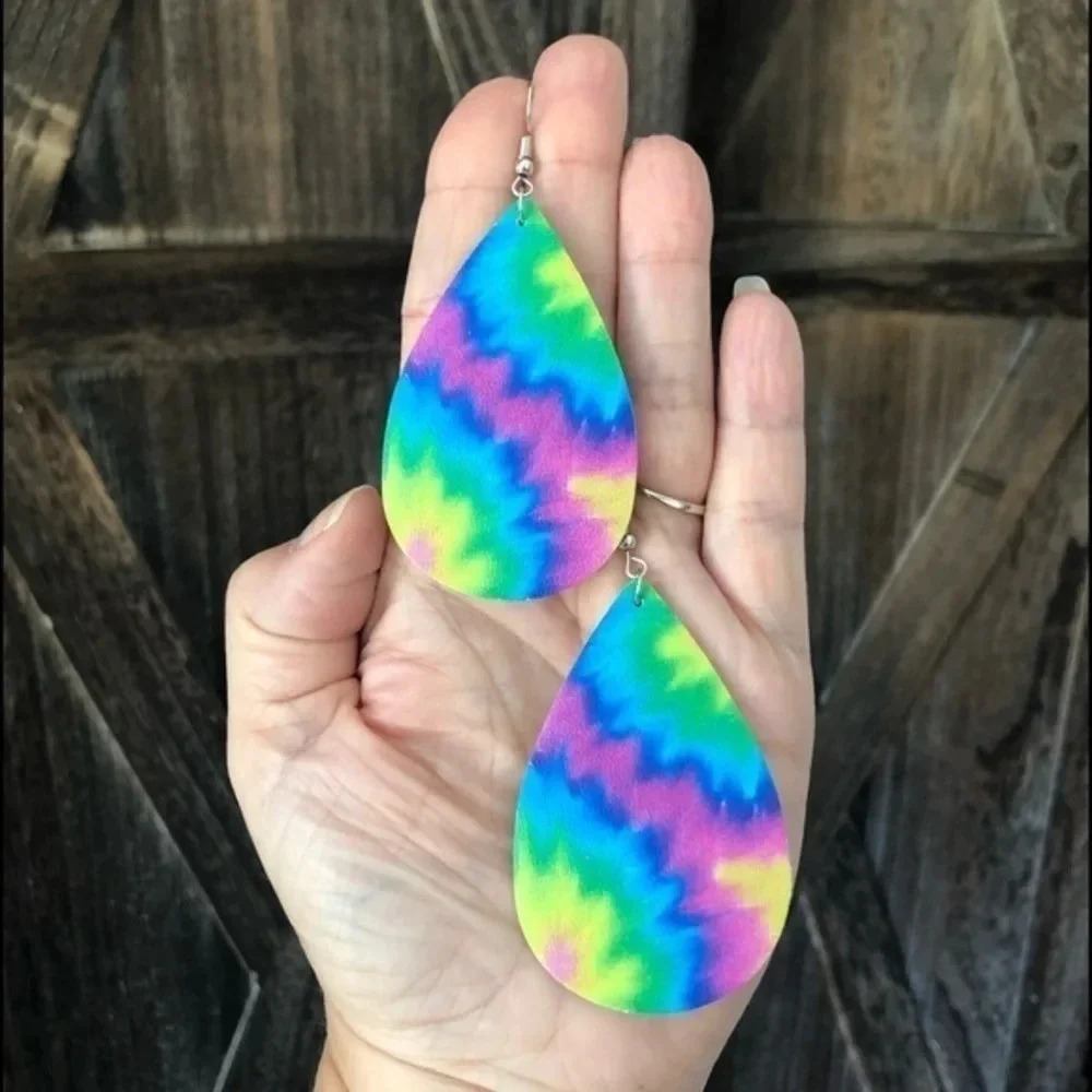 Pastel Tie Dye Teardrop Faux Leather Die-Cut Drop Earrings NWT - Picture 2 of 3